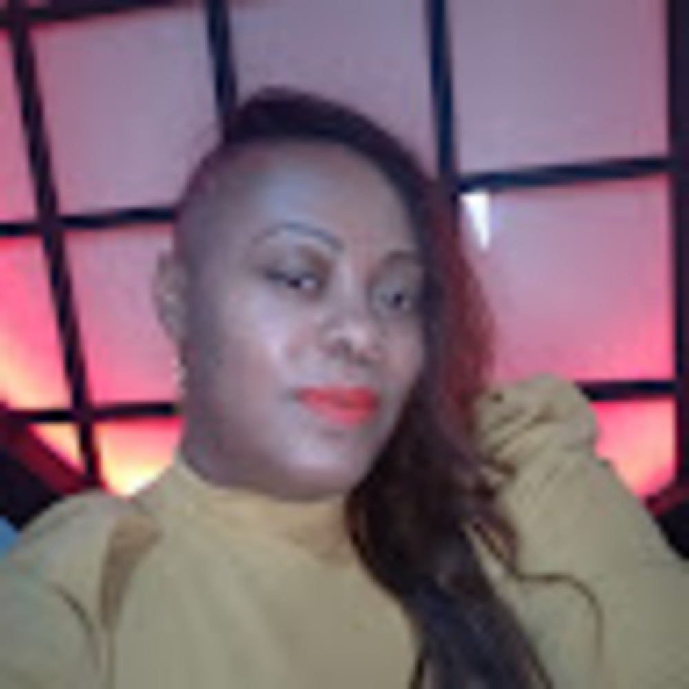 Meet your Posher, Davena